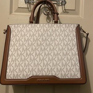 Michael Kors Jessie Tote